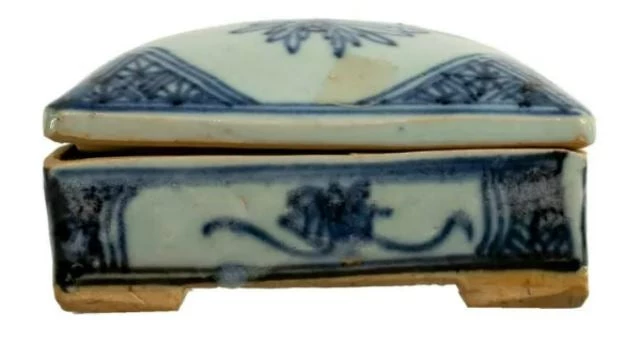 Live Auctioneer Asian Blue And White Covered Rectangular Boxes, Vintage 1 Live Auctioneer Asian Blue And White Covered Rectangular Boxes, Vintage