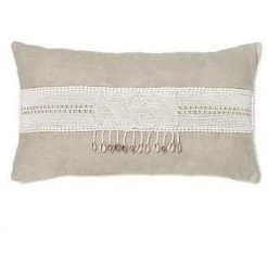 Kushukuru Lamu Enkirewa Throw Pillow